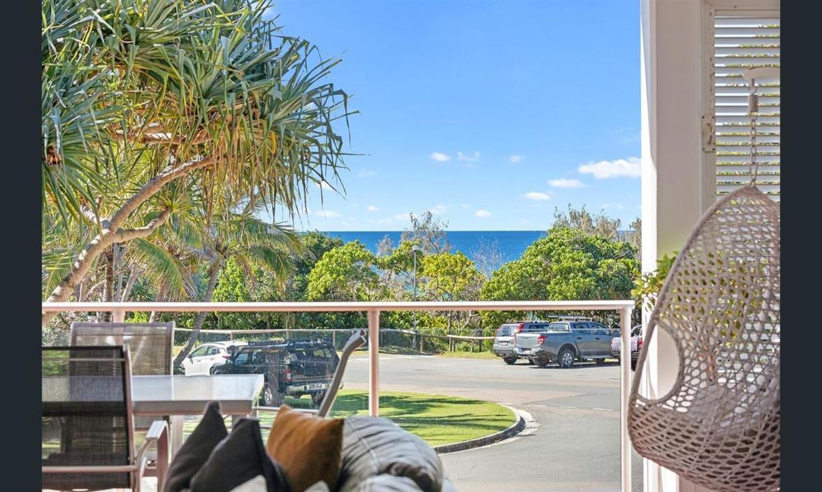 Aqua Promenade Beachfront Holiday Apartments Sunrise Beach Exterior foto