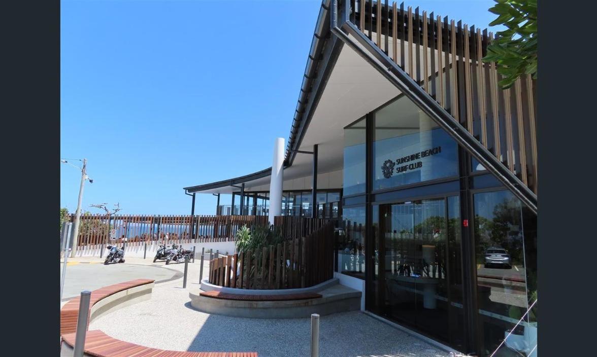 Aqua Promenade Beachfront Holiday Apartments Sunrise Beach Exterior foto