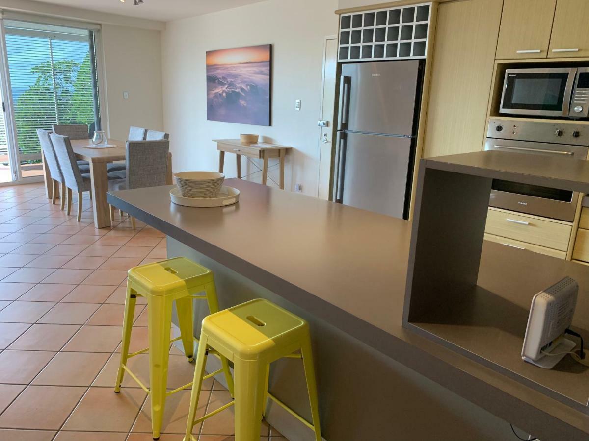 Aqua Promenade Beachfront Holiday Apartments Sunrise Beach Exterior foto